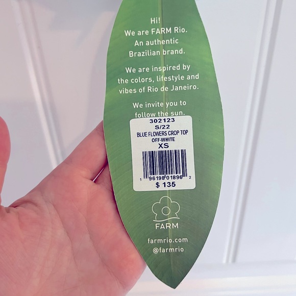 Farm Rio Crop Top - Picture 2 of 3